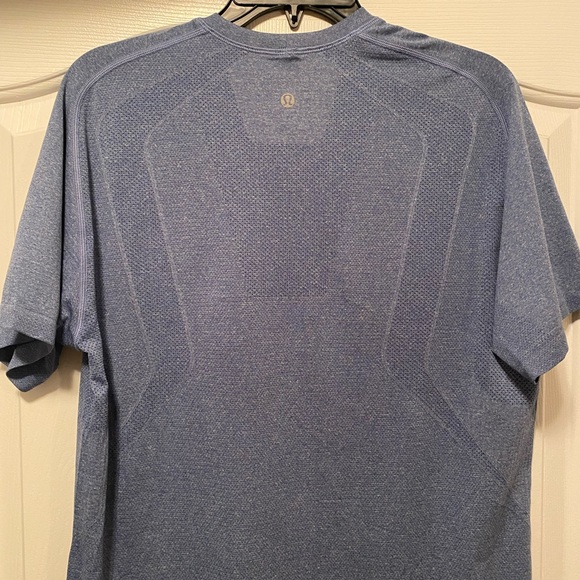 lululemon athletica Other - Lululemon Tee